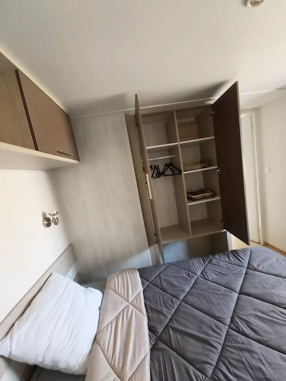 Ushuaïa Villages - Camping Le Port de Lacombe 3 Sterren★★★