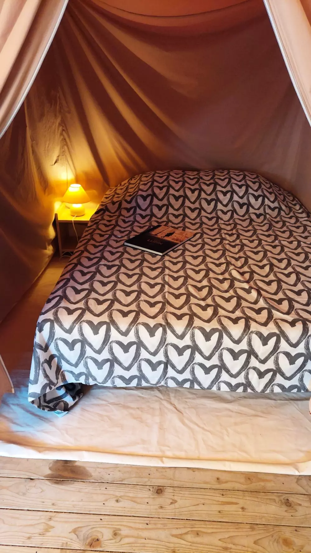 Ushuaïa Villages - Camping Le Port de Lacombe 3 Sterren★★★