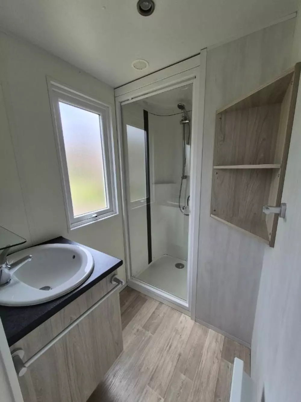 Ushuaïa Villages - Camping Le Port de Lacombe 3 Sterren★★★