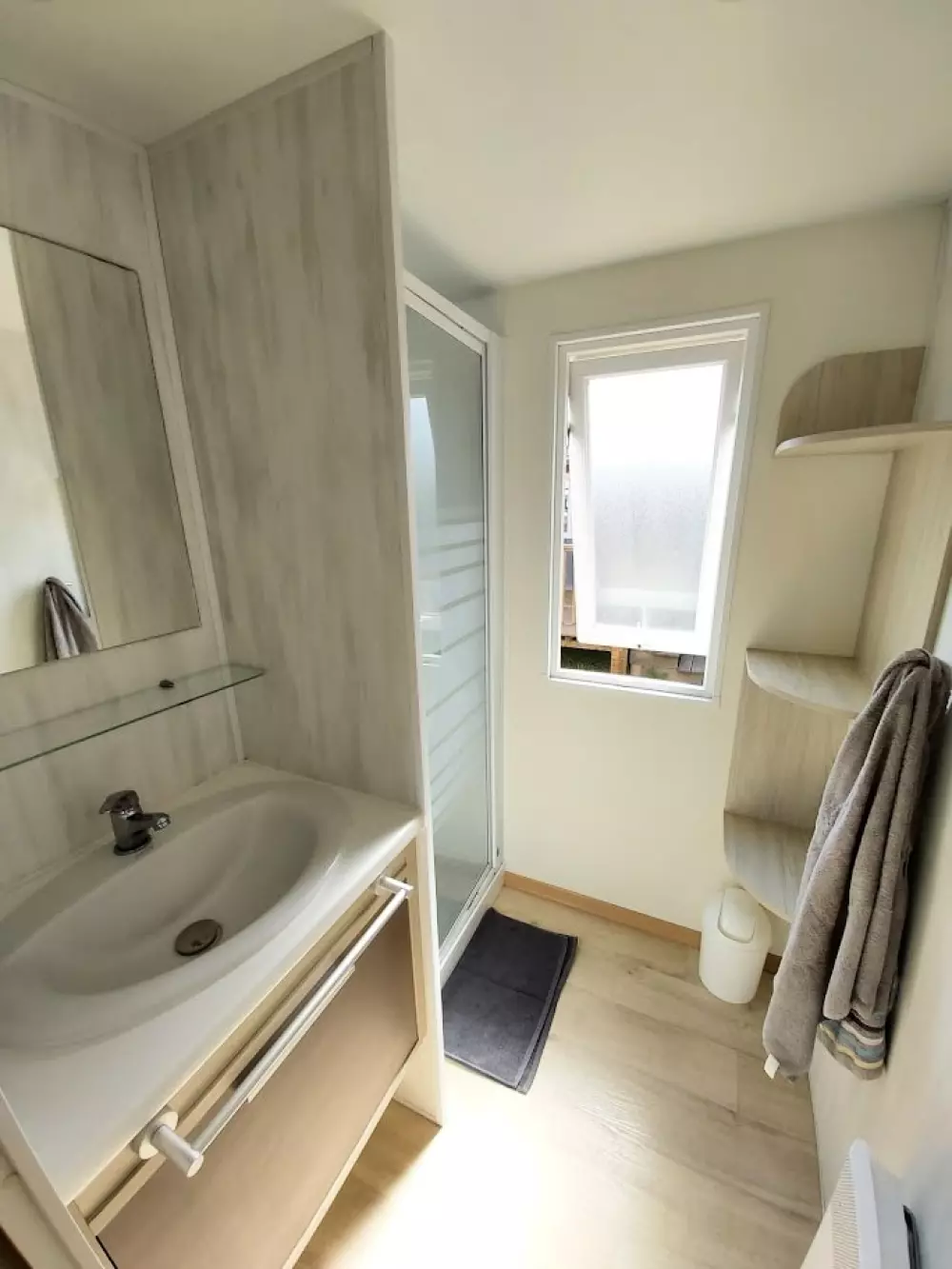 Ushuaïa Villages - Camping Le Port de Lacombe 3 Sterren★★★