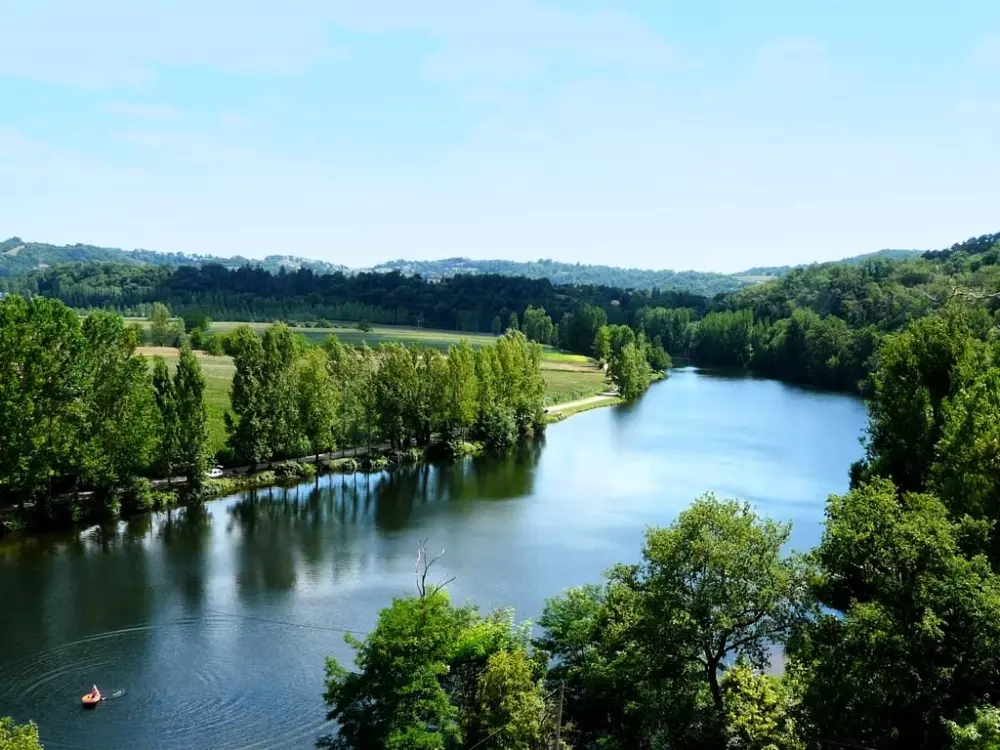 Ushuaïa Villages - Camping Le Port de Lacombe 3 Sterren★★★