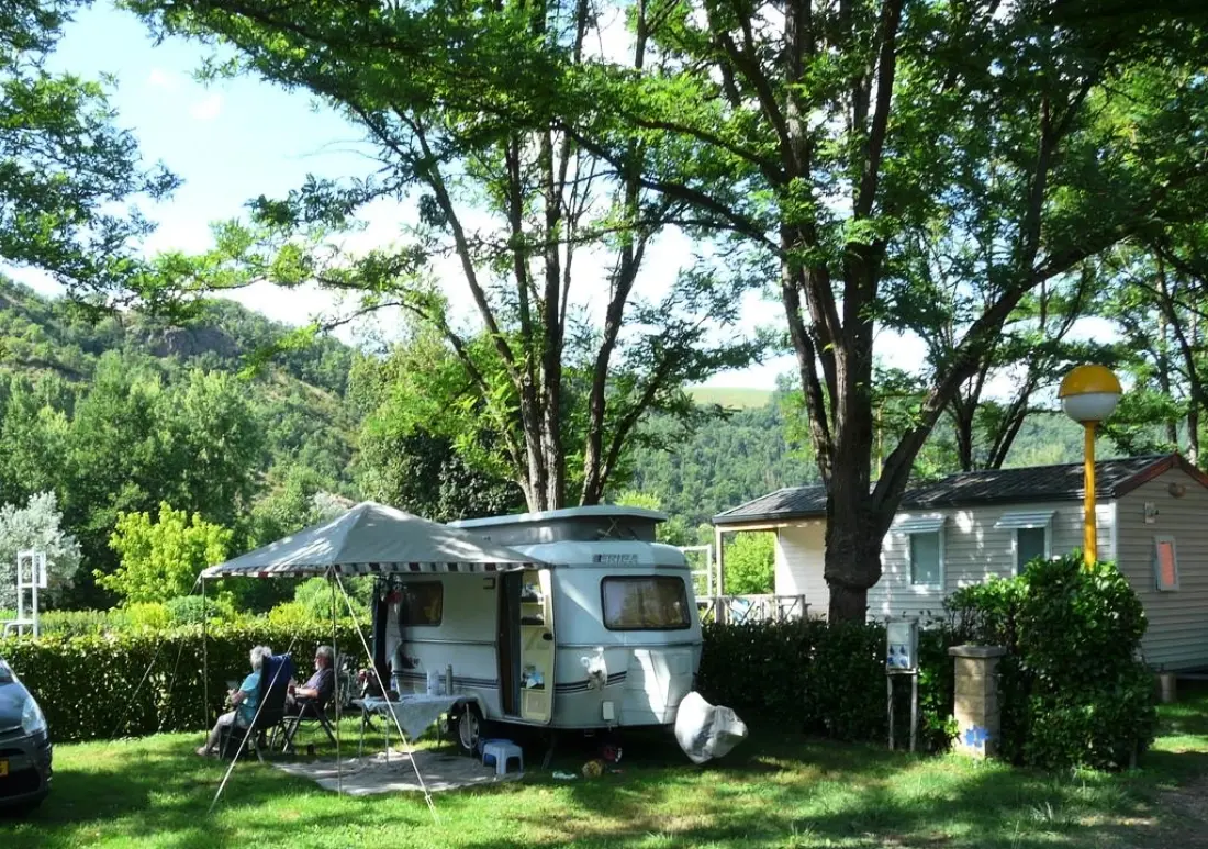 Ushuaïa Villages - Camping Le Port de Lacombe 3 Sterne★★★