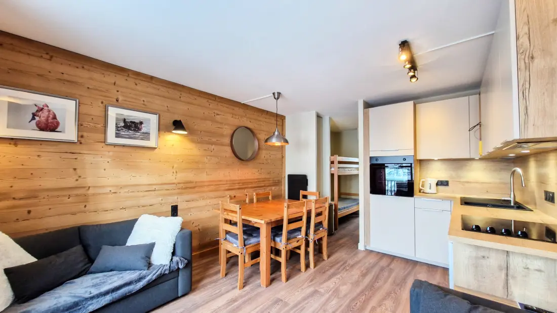 Castor Residence