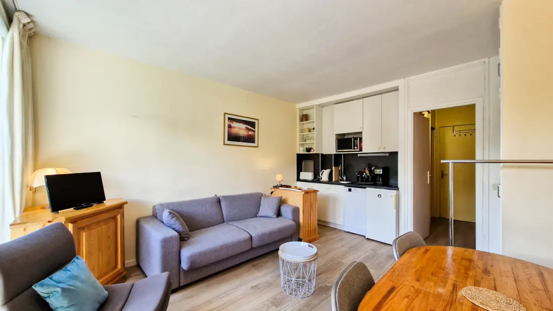 Vega Residence