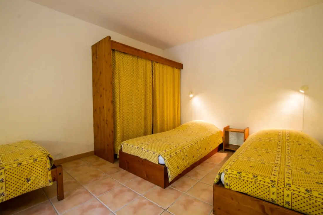 Le Jas, Charming Mas, Shared Swimming pool, Nature, Quiet, 6 Ha Provence