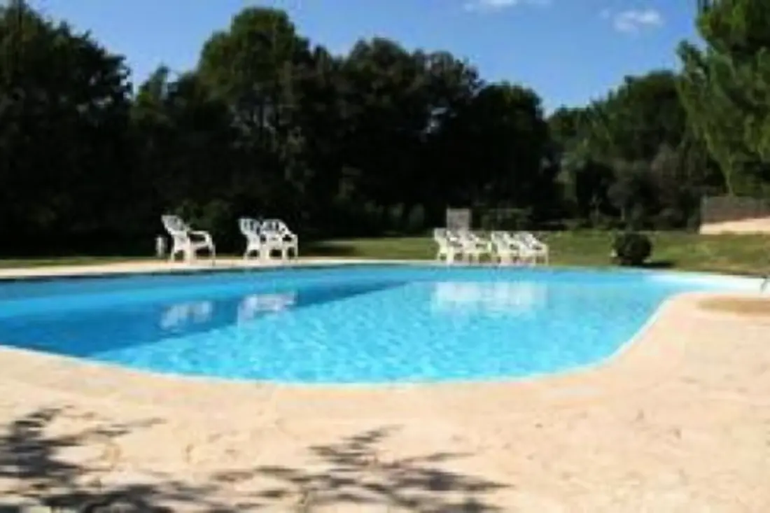 Le Jas, Charming Mas, Shared Swimming pool, Nature, Quiet, 6 Ha Provence