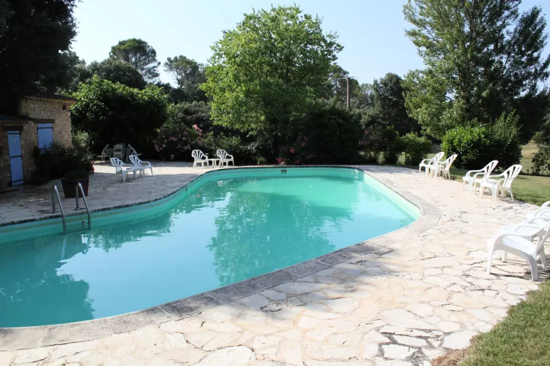 Les Messugues, Typical Provençal Mas With Shared Pool, Természet, Csend