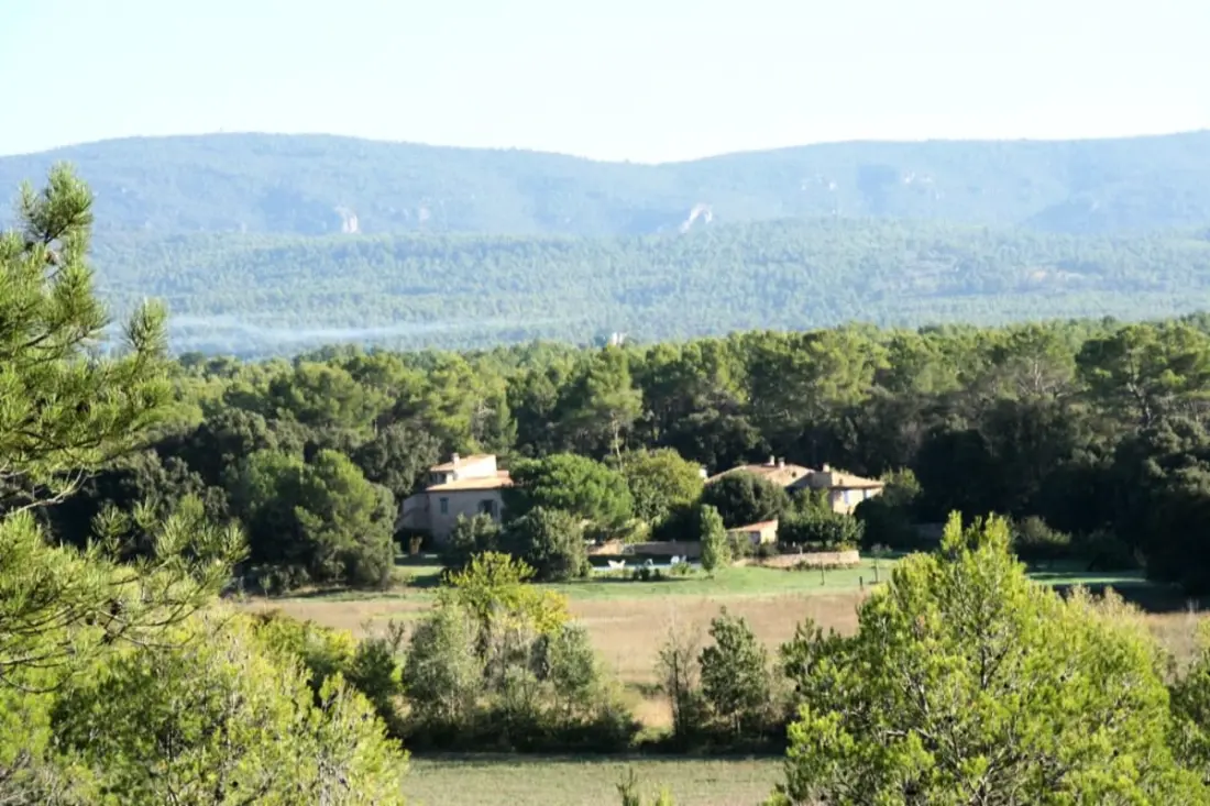 Lou Petarel, Tipikus Provençal Mas for Shared Pool, Quiet, Természet