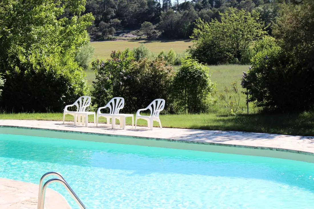 Lou Petarel, Tipikus Provençal Mas for Shared Pool, Quiet, Természet