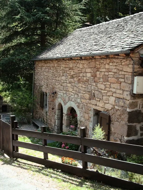 Gîte de France Die braune Balsam Schaffelle 4/5 Personen 2 Ohren