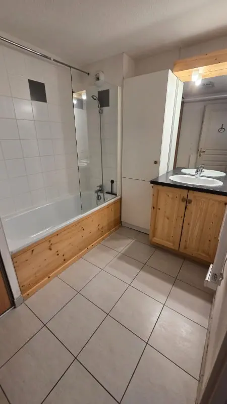 Ski-in/ki-out apartman, Terrace és úszómedence
