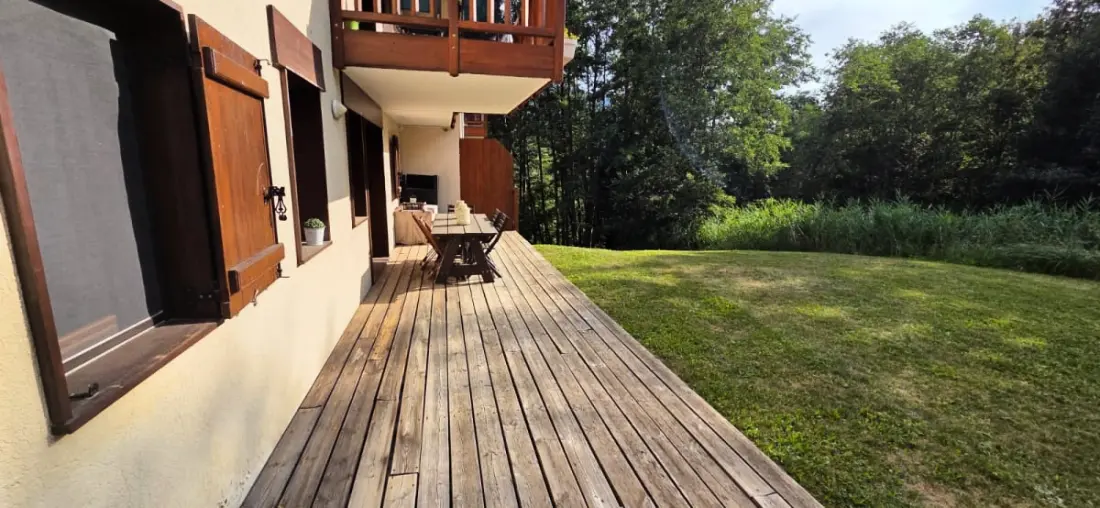 Ski-in/ki-out apartman, Terrace és úszómedence