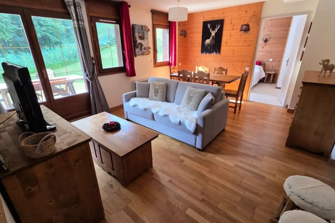 Ski-in/ki-out apartman, Terrace és úszómedence