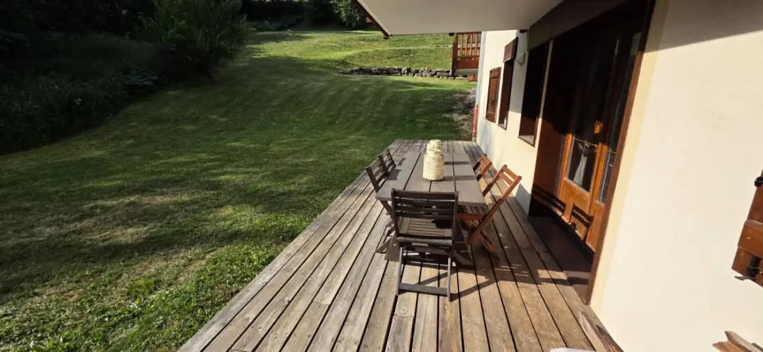 Ski-in/ki-out apartman, Terrace és úszómedence
