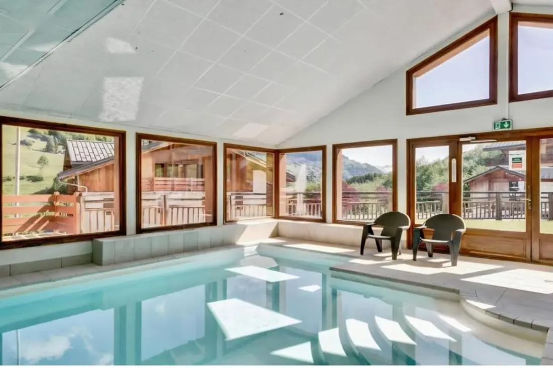 Ski-in/ki-out apartman, Terrace és úszómedence