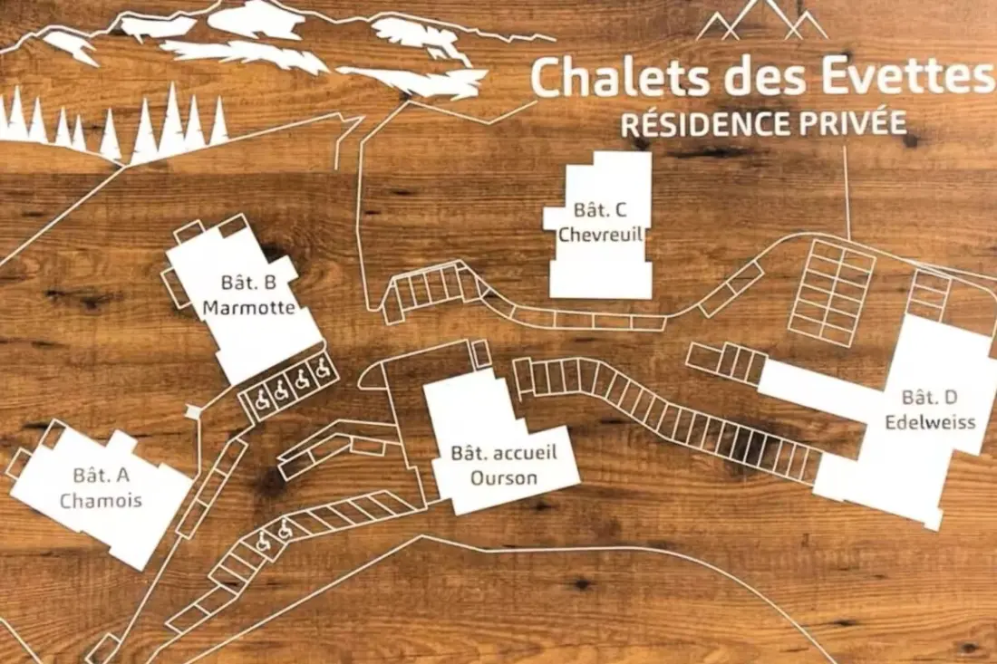 "Le Pied" Des Pistes, Terrace, úszómedence