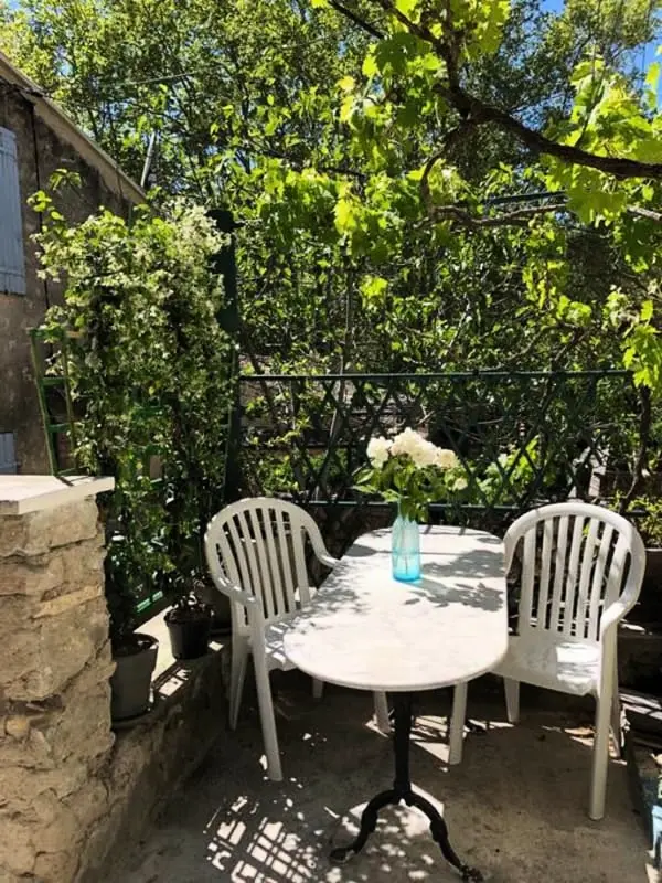 Charming Village House a Fontaine-de-vaucluse-ban