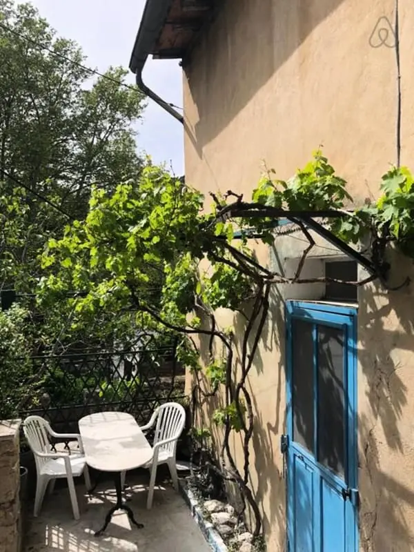 Charming Village House a Fontaine-de-vaucluse-ban