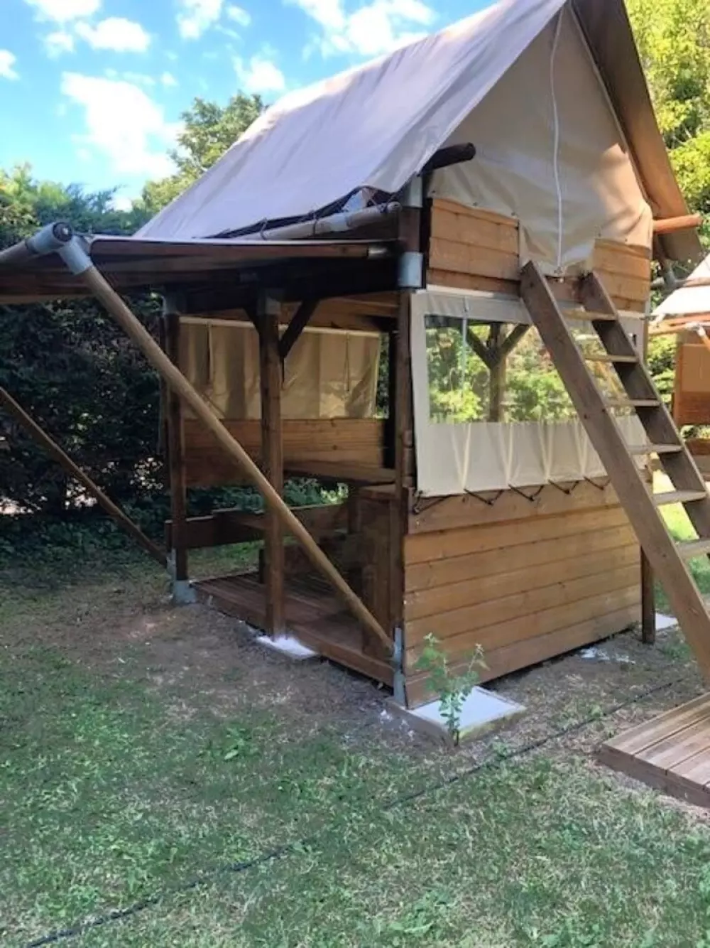 Camping Les Routes de Provence 3 Sterren★★★