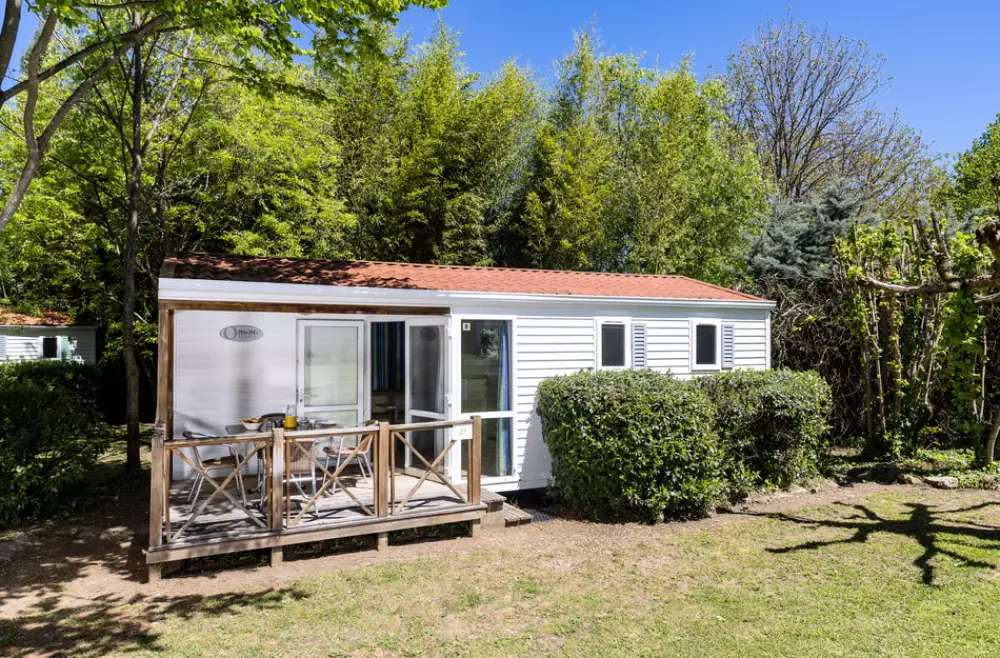 Camping Les Routes de Provence 3 Sterren★★★