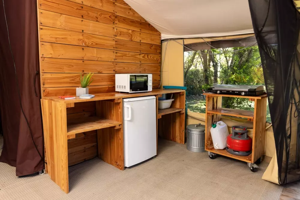 Camping Les Routes de Provence 3 Sterren★★★