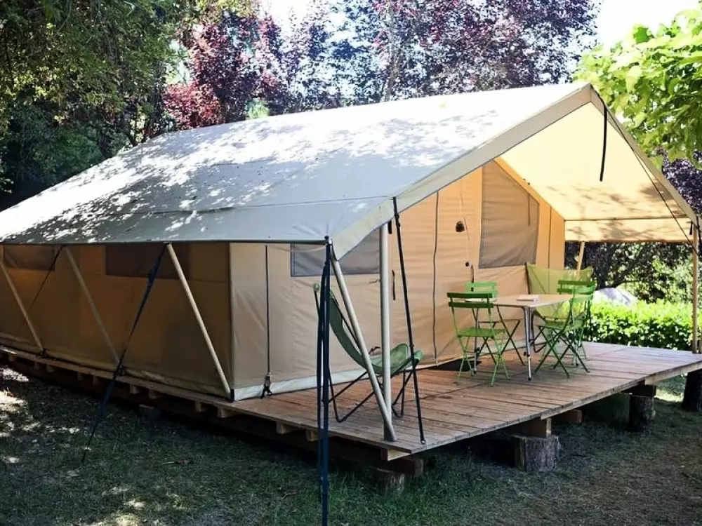 Camping Les Routes de Provence 3 Sterren★★★