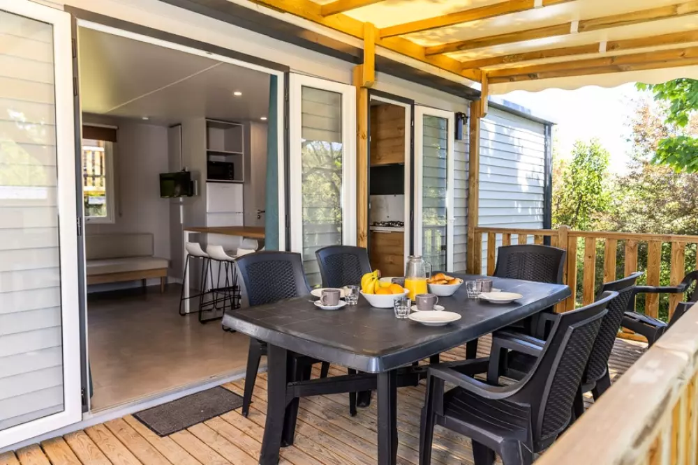 Camping Les Routes de Provence 3 Sterren★★★