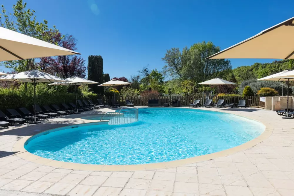 Camping Les Routes de Provence 3 Sterren★★★