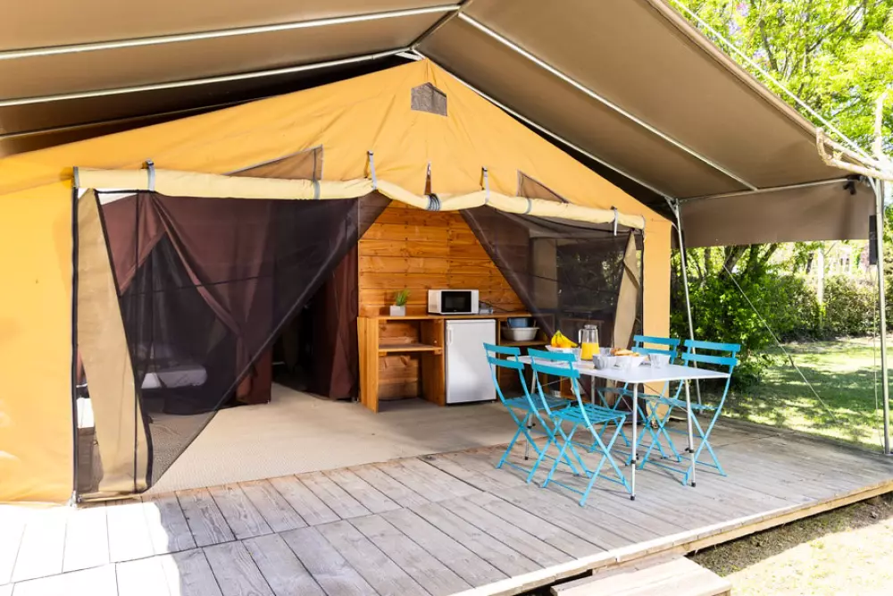 Camping Les Routes de Provence 3 Sterren★★★