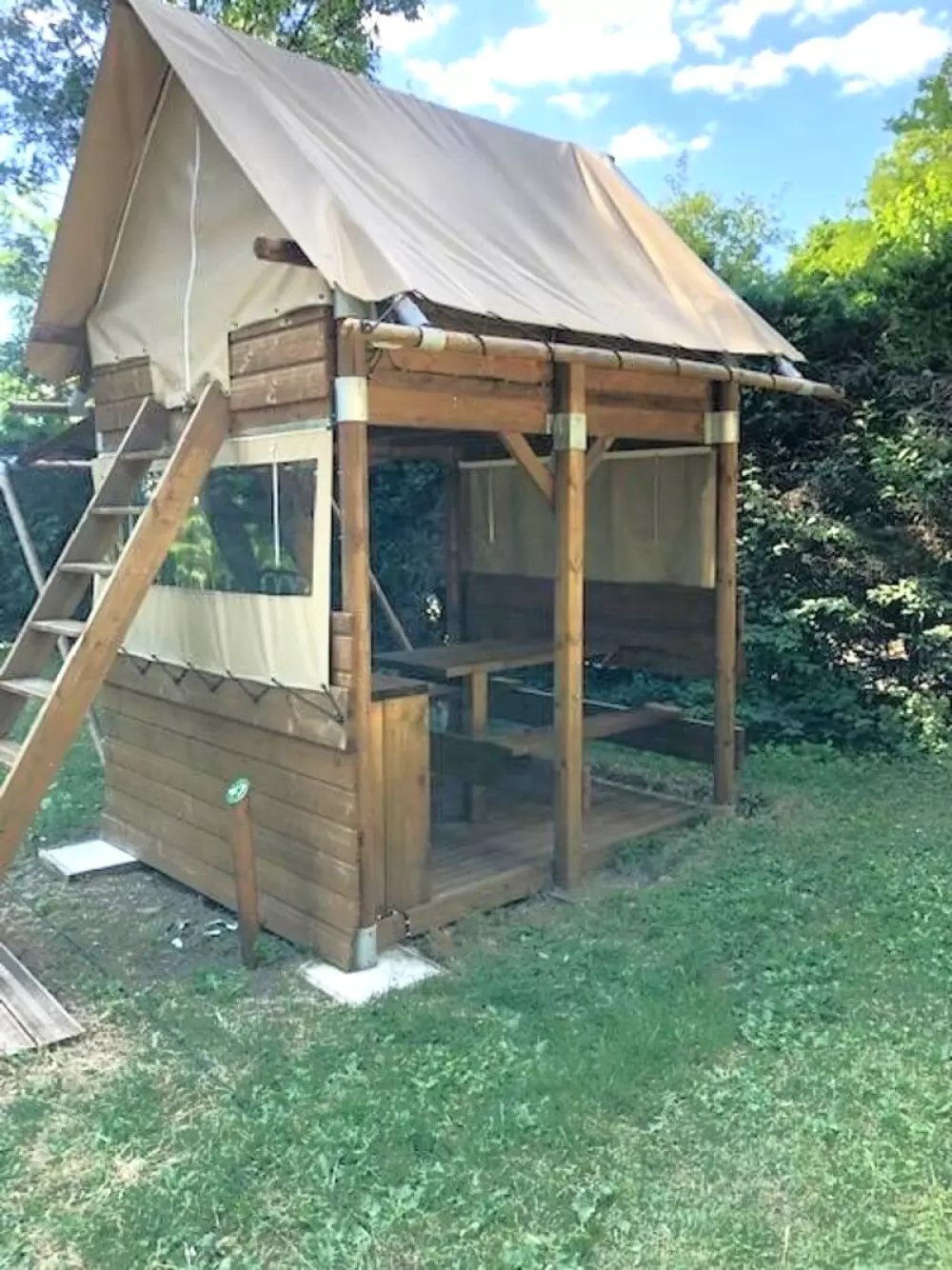 Camping Les Routes de Provence 3 Sterren★★★