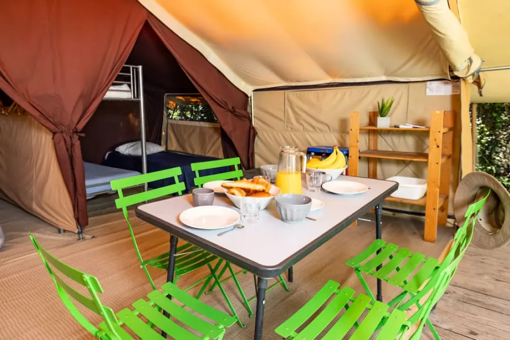 Camping Les Routes de Provence 3 Sterren★★★