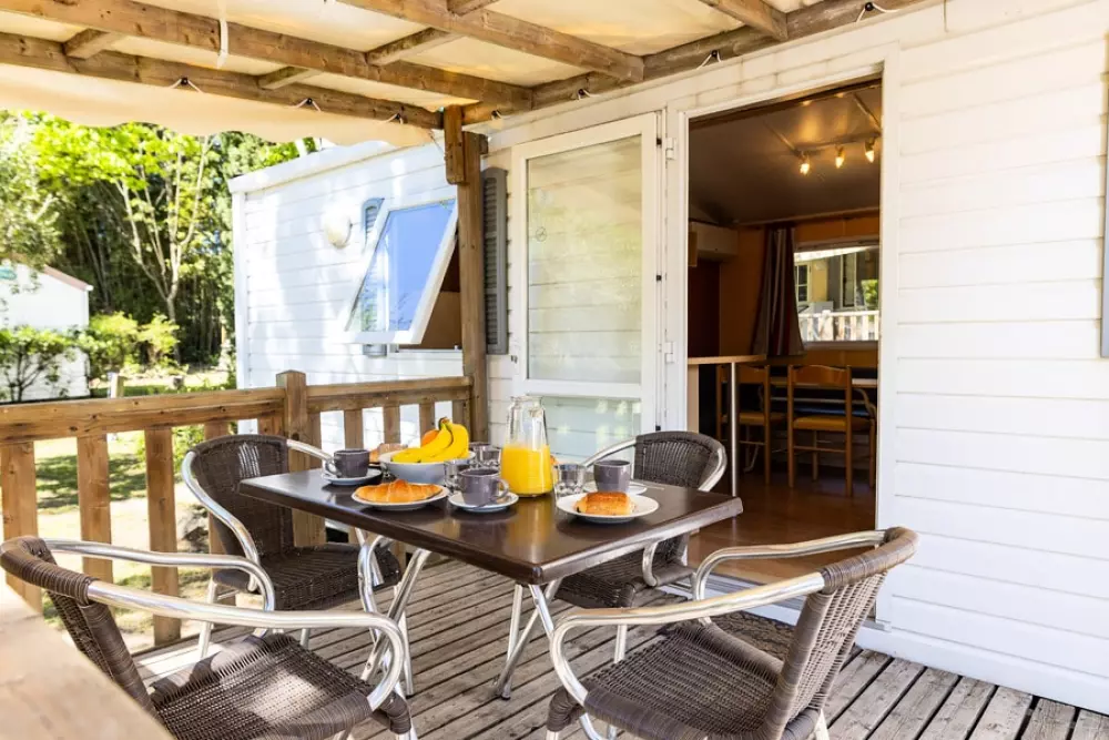 Camping Les Routes de Provence 3 Sterren★★★