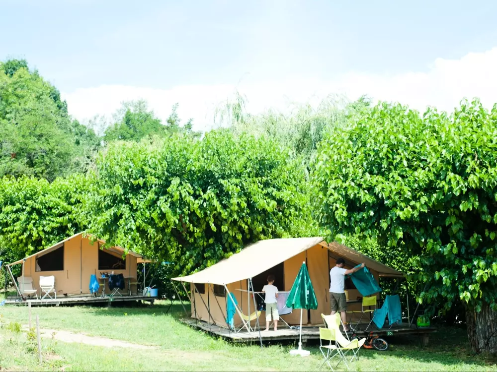 Camping Les Routes de Provence 3 Sterren★★★