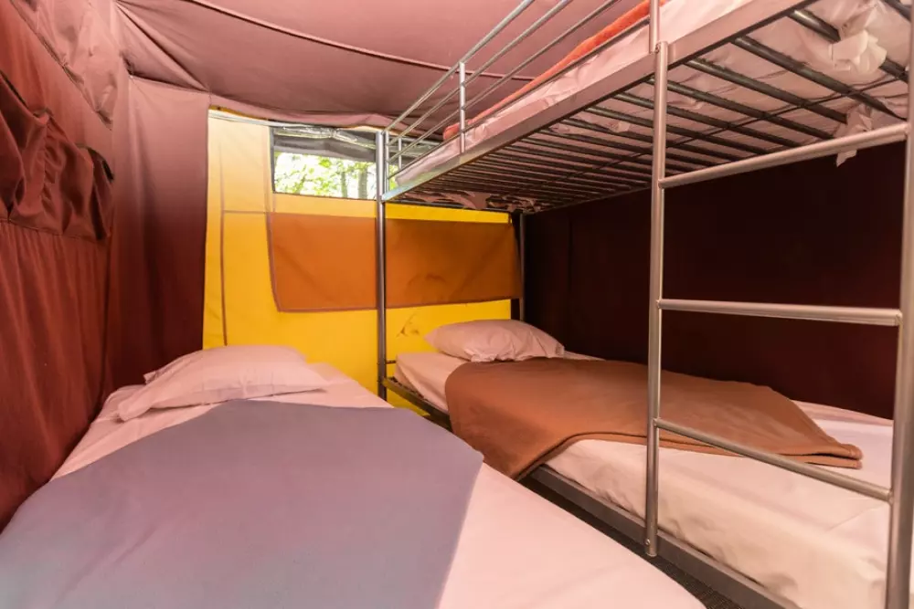 Camping Les Routes de Provence 3 Sterren★★★