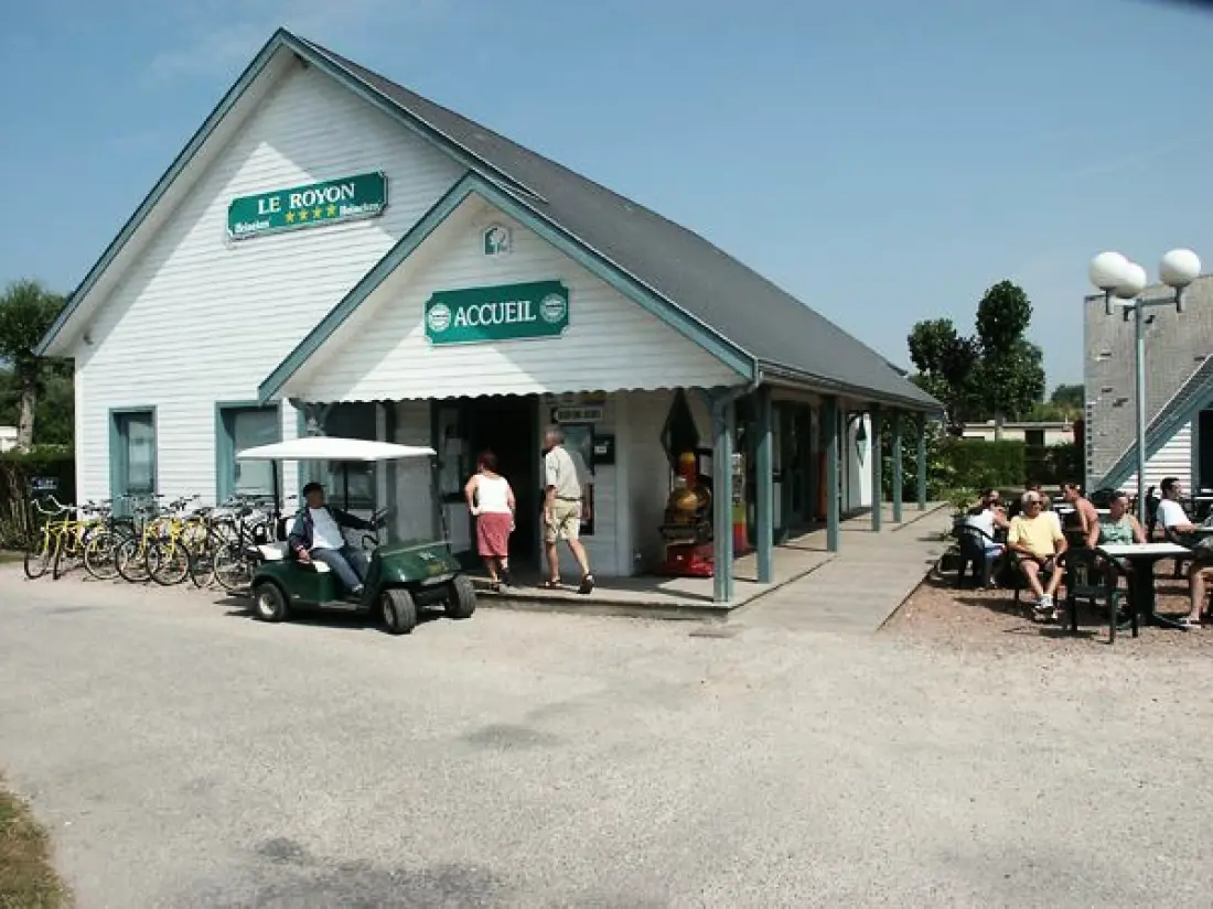 Camping Paradis Le Royon4 Sterne★★★★