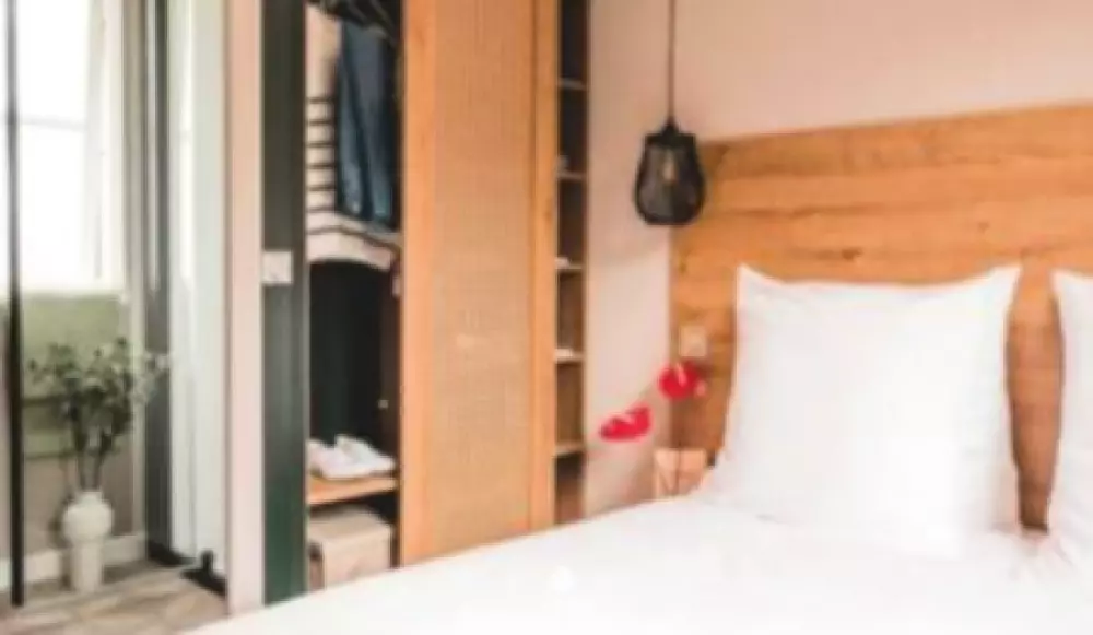 Camping Paradis Le Royon4 Stars★★★★