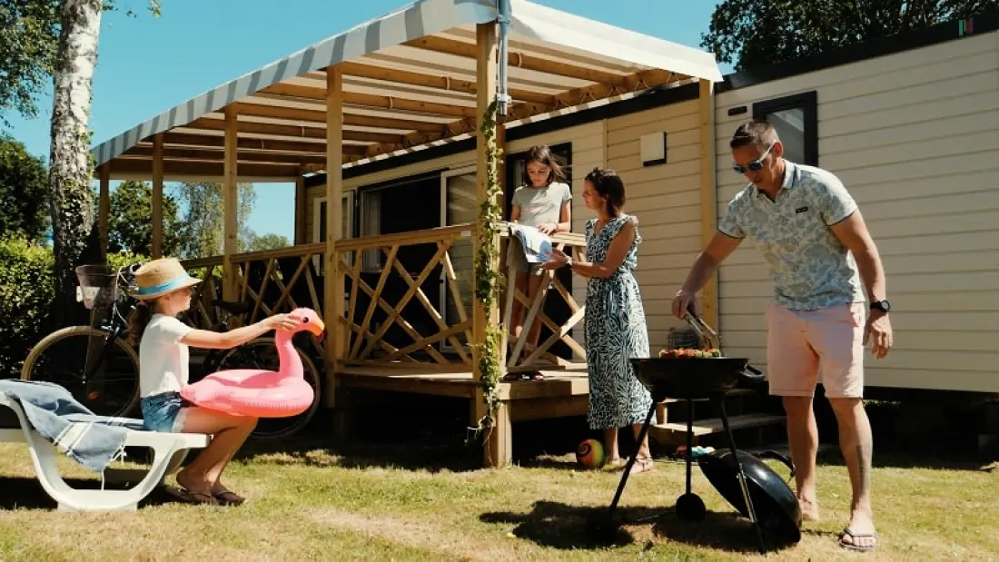Camping DE LA PISCINE 4 étoiles★★★★