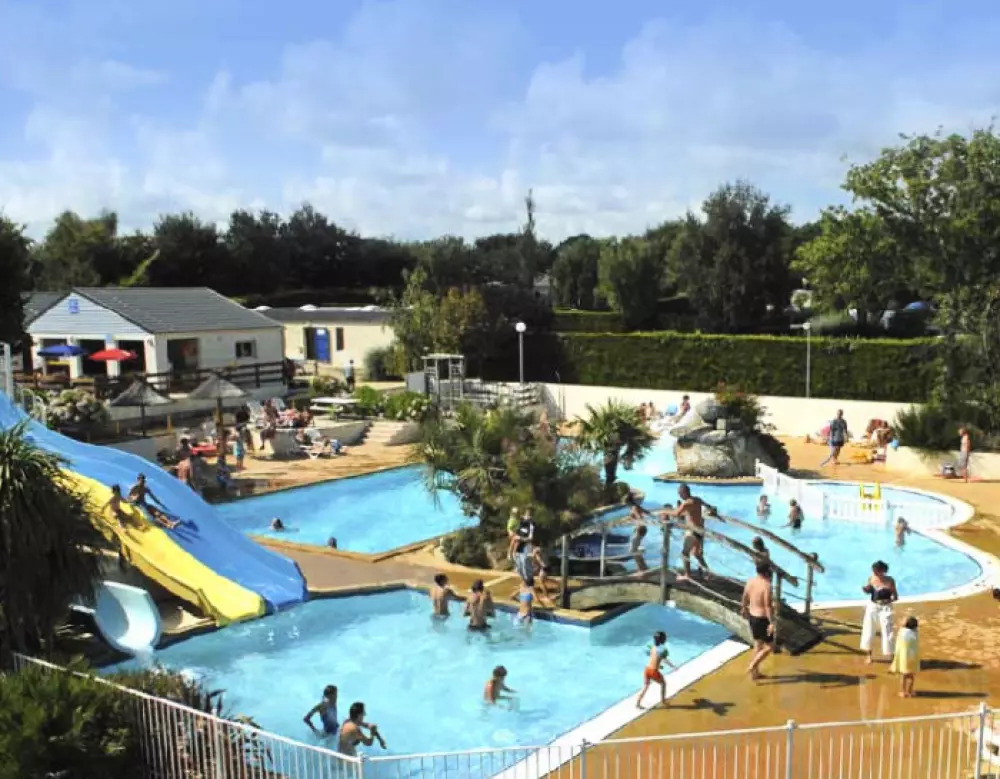 Camping DE LA PISCINE 4 étoiles★★★★