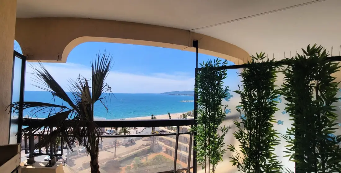 Apartment 3p With Terrace In Front De Mer