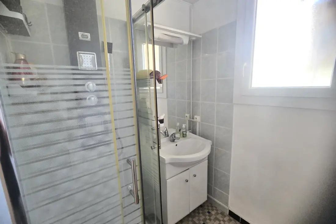 Apartment in Fréjus Near Beach With Balcony