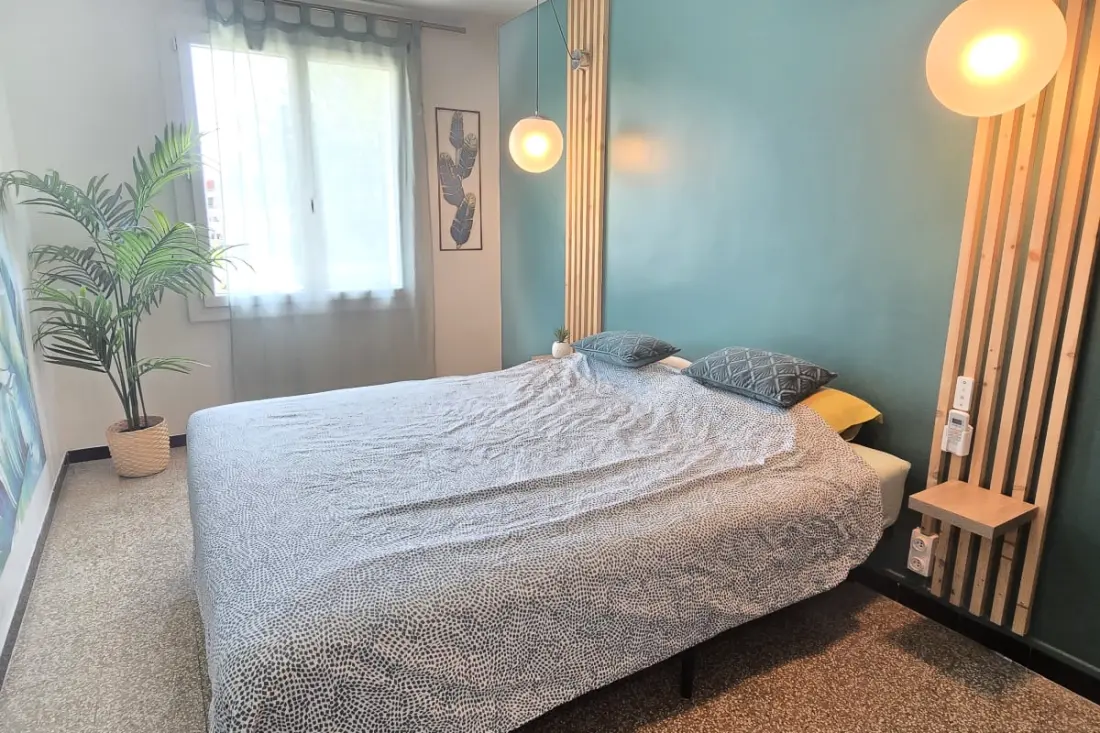 Apartment in Fréjus Near Beach With Balcony