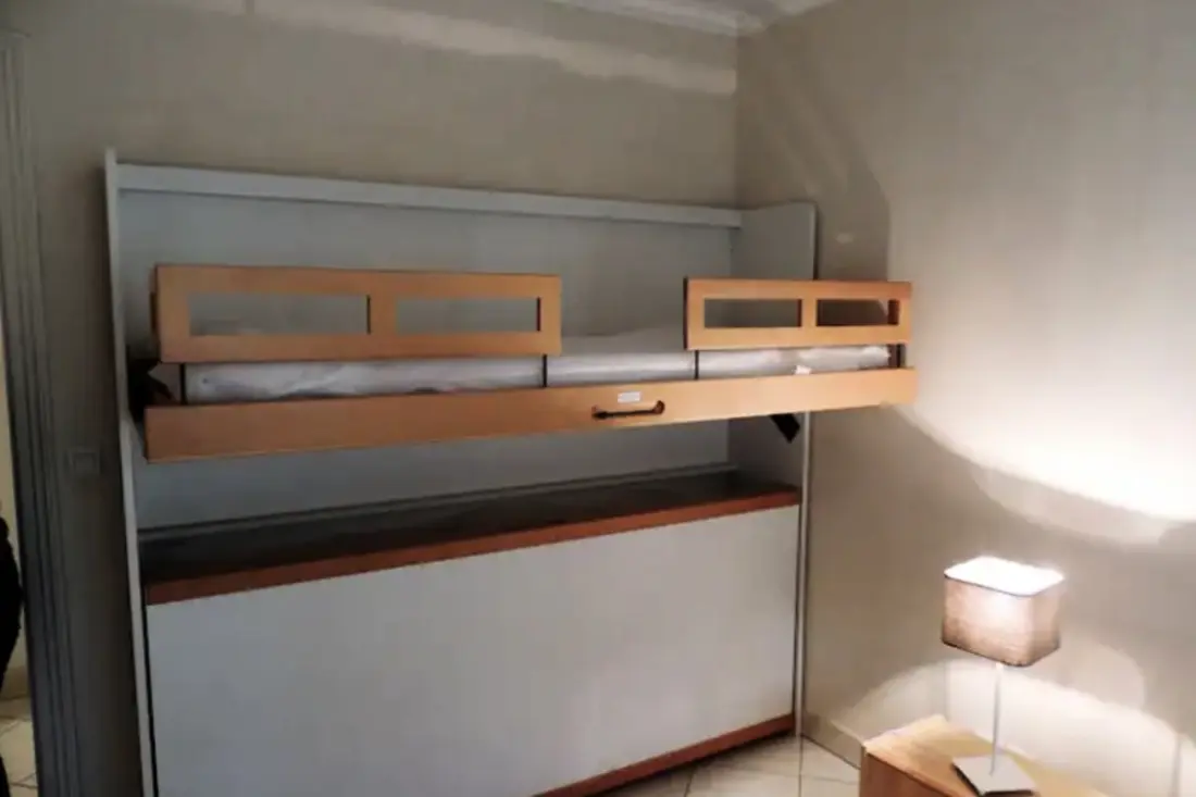 Apartment with pool and garden in Saint Aygulf