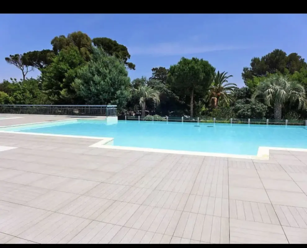 Apartment with pool and garden in Saint Aygulf