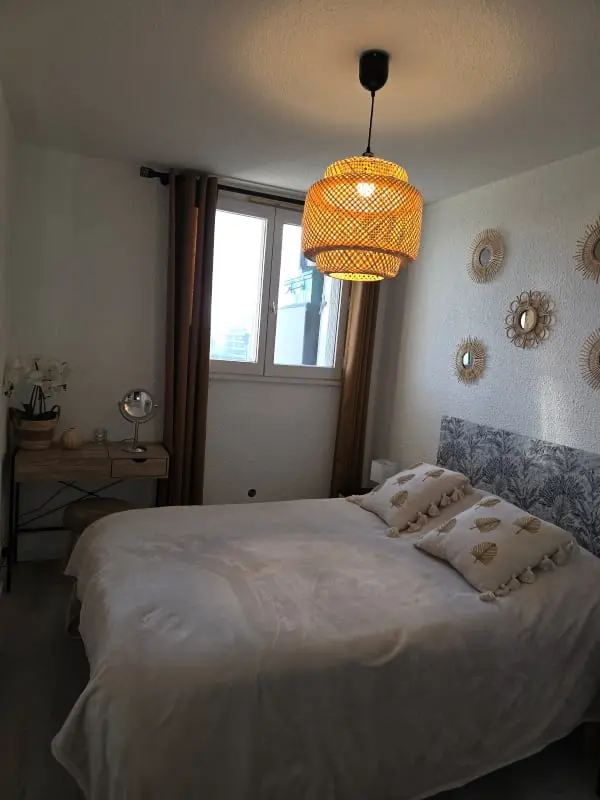 Apartment with View and Terrace in Fréjus