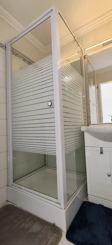 Quiet Apartment With Balcony And Swimming Pool