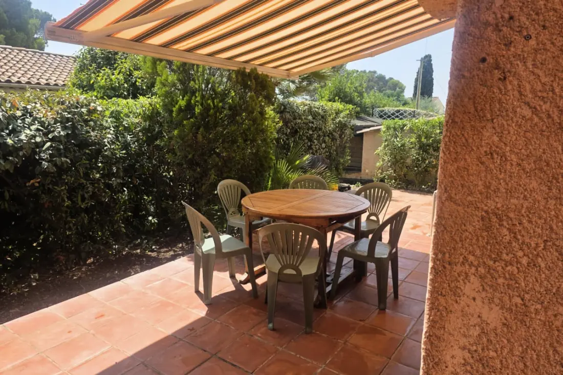 Family Apartment Near Des Calanques