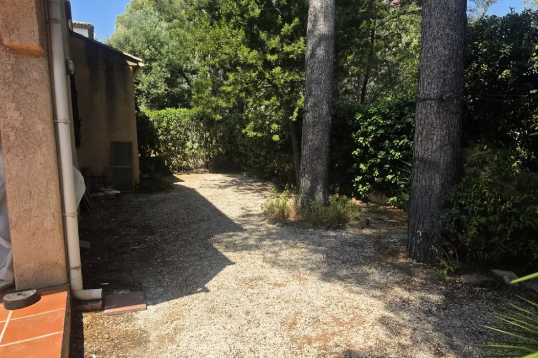 Family Apartment Near Des Calanques