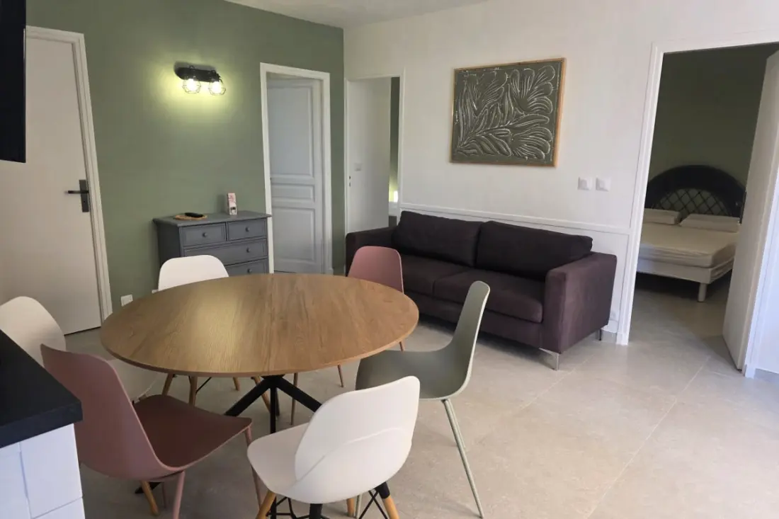 Family Apartment Near Des Calanques