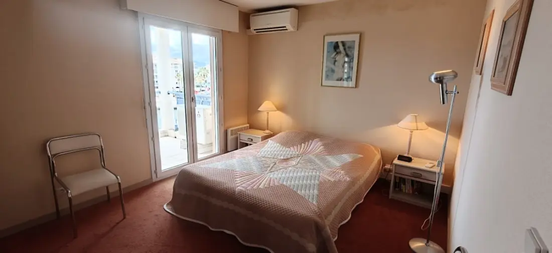 Apartment Sea View Sur La Marina De Fréjus