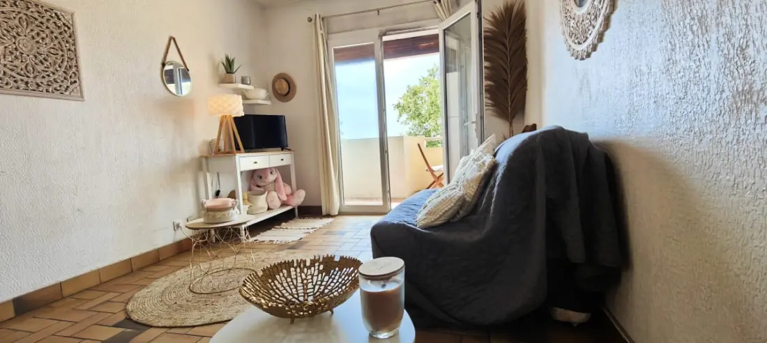 Charming Studio In front of Sea to Frejus Beach